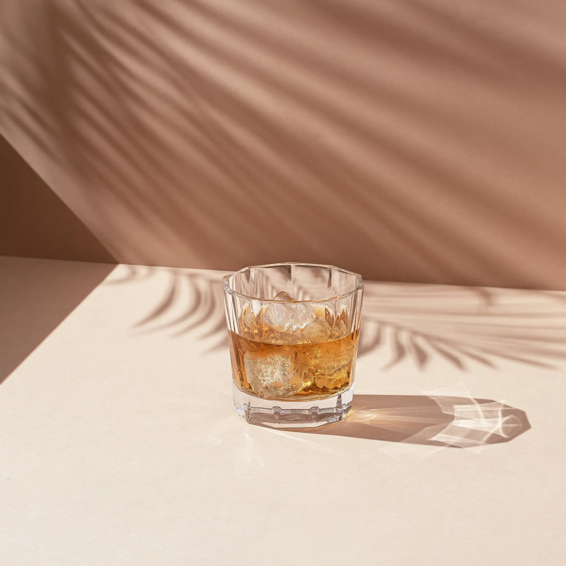 Altruist Ashtray and Hemingway Glasses Set