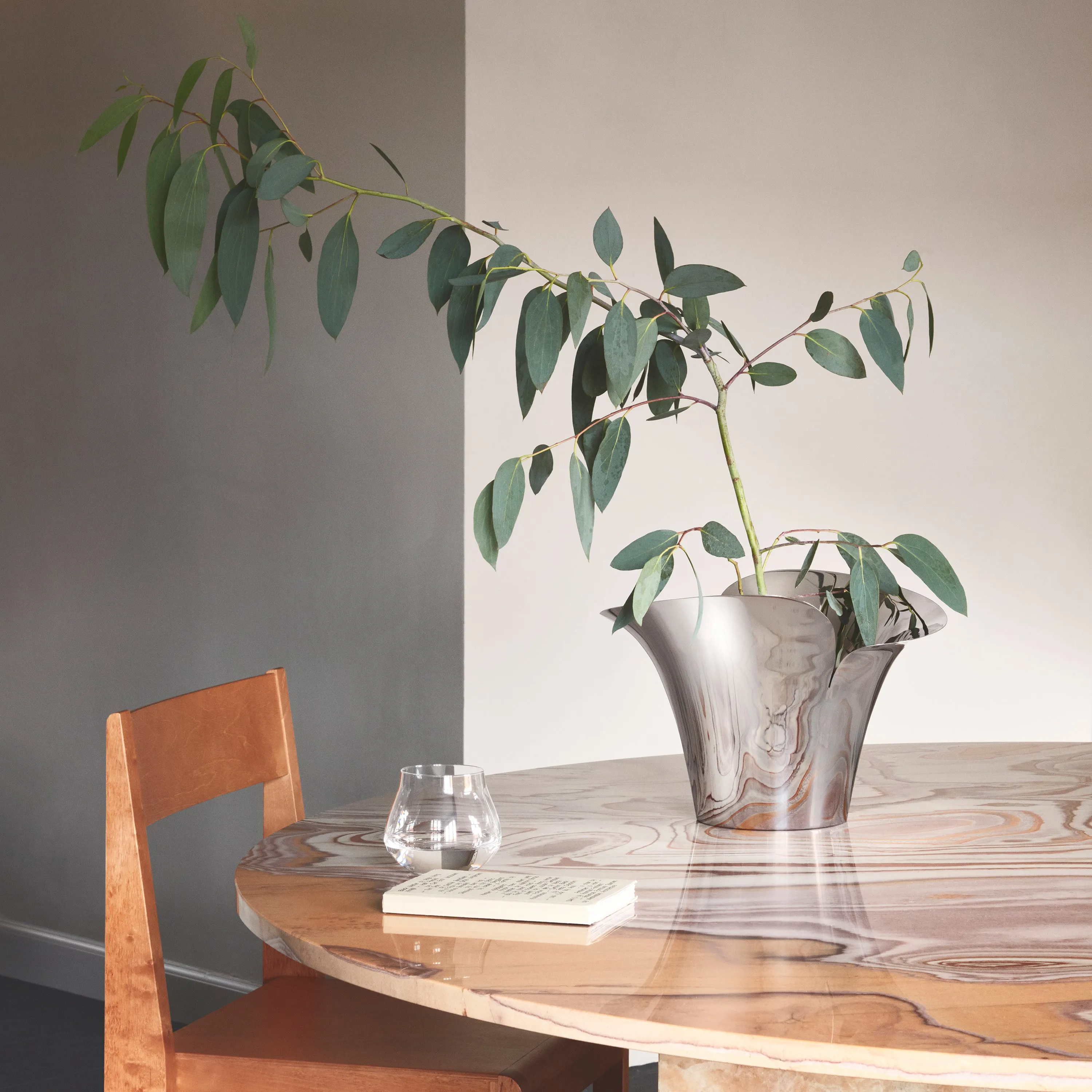 Bloom Botanica Flower Pot