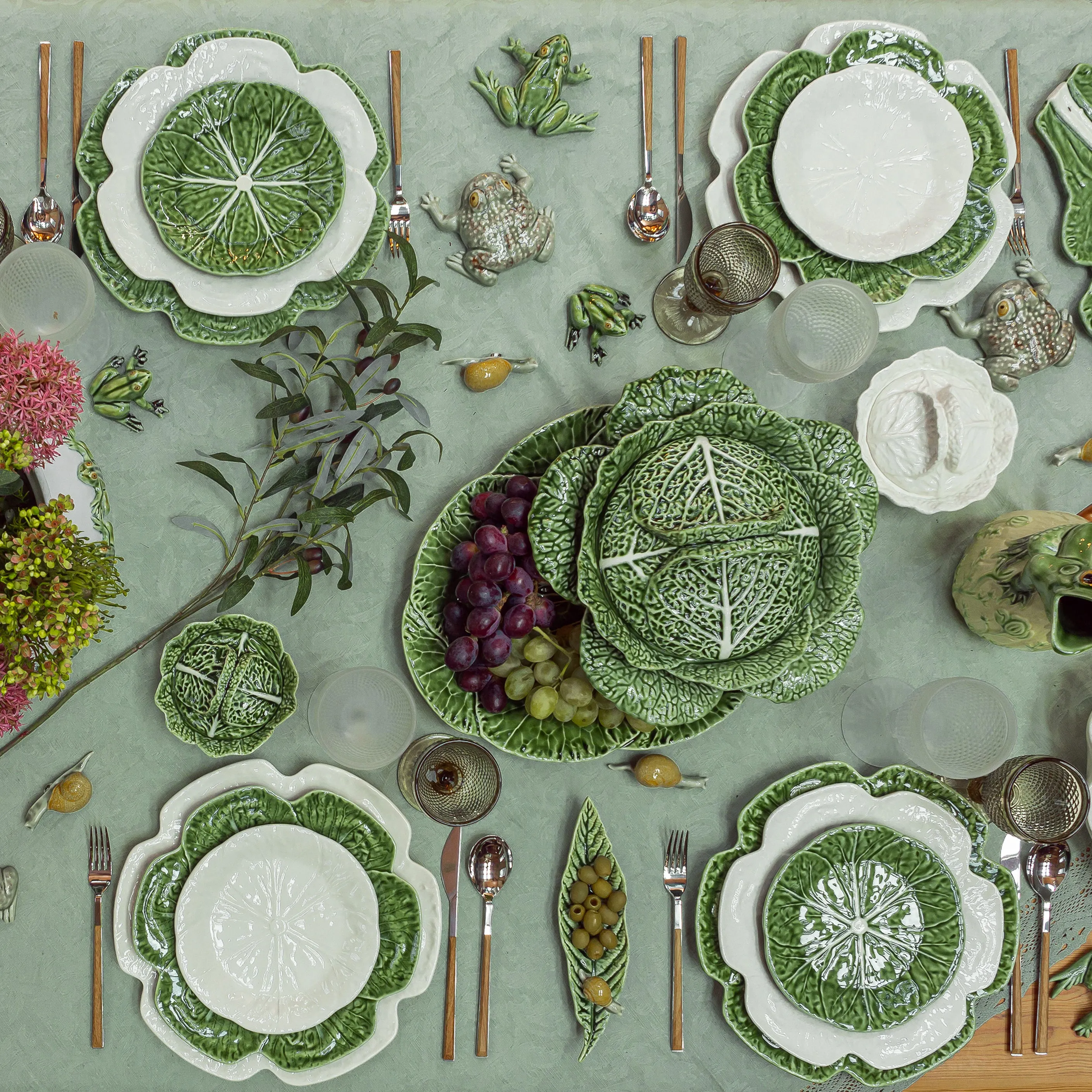 Cabbage Fruit/Salad Plate