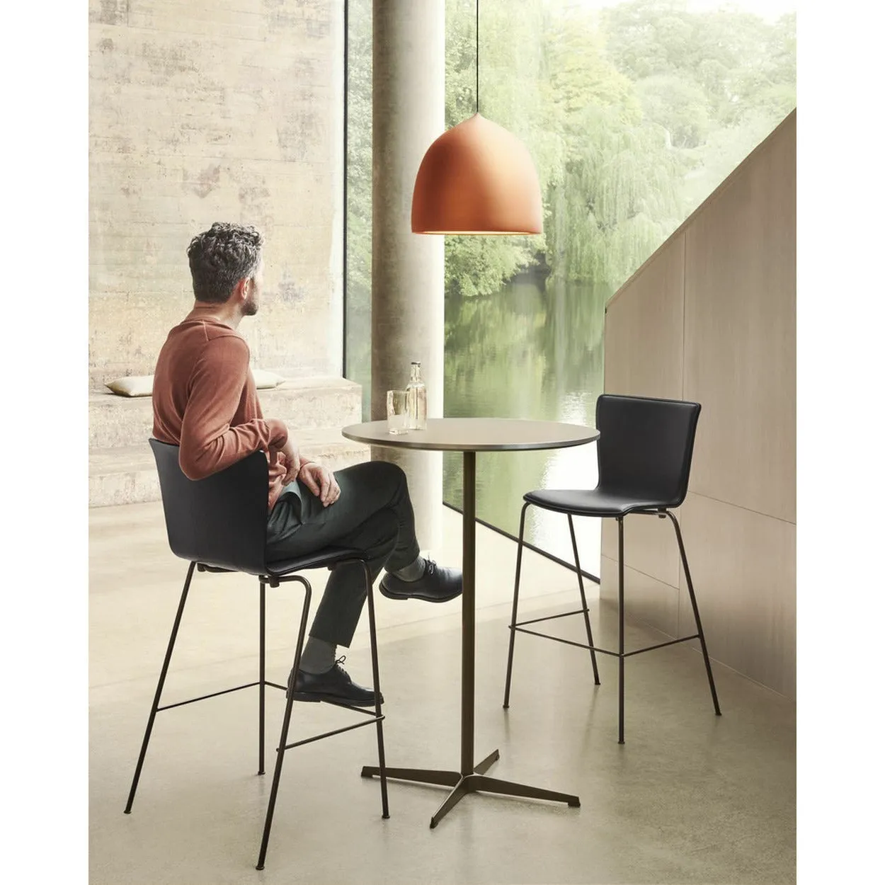Fritz Hansen Supercircular™ Bar Table ø75, Brown Bronze/Ottawa Brown