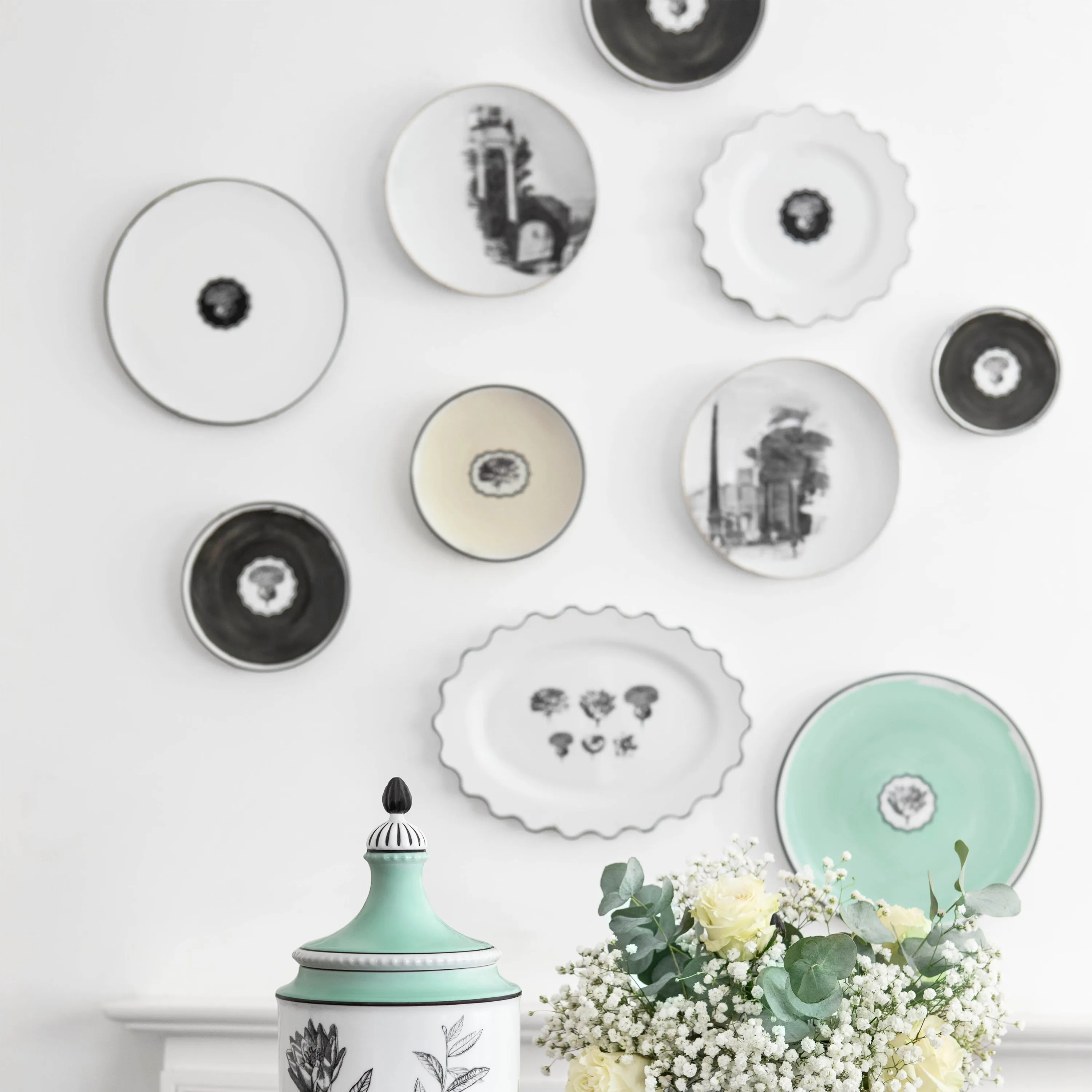 Herbariae Dinner Plate