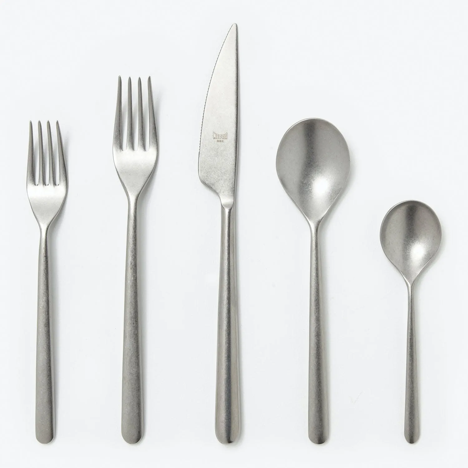 Linea Flatware 5 Piece Set, Pewter Finish
