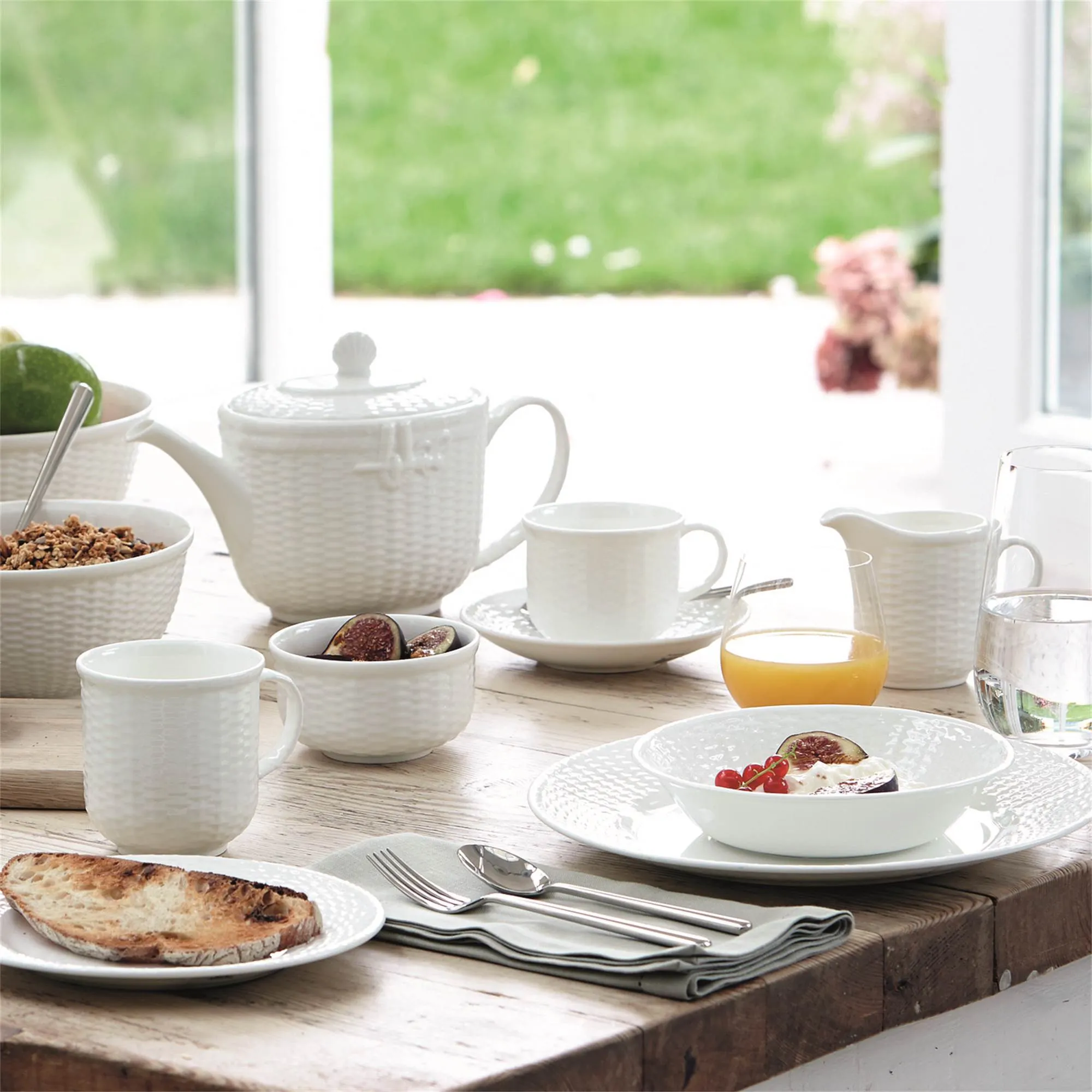 Nantucket Basket 16-Piece Set