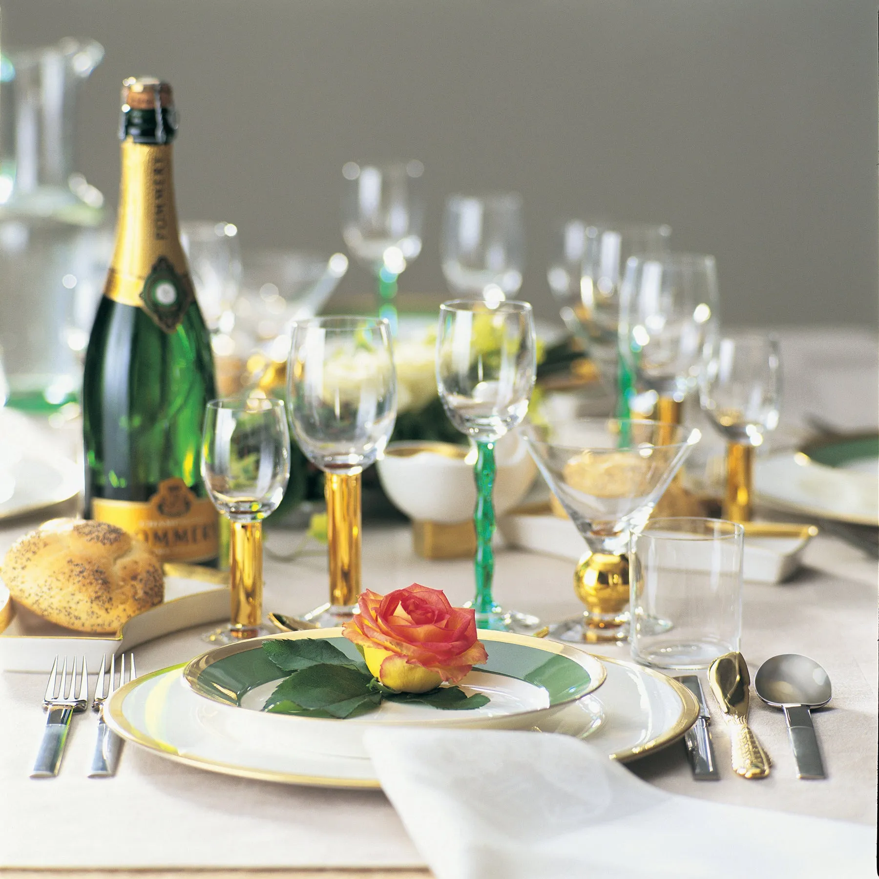 Nobel Martini Glass