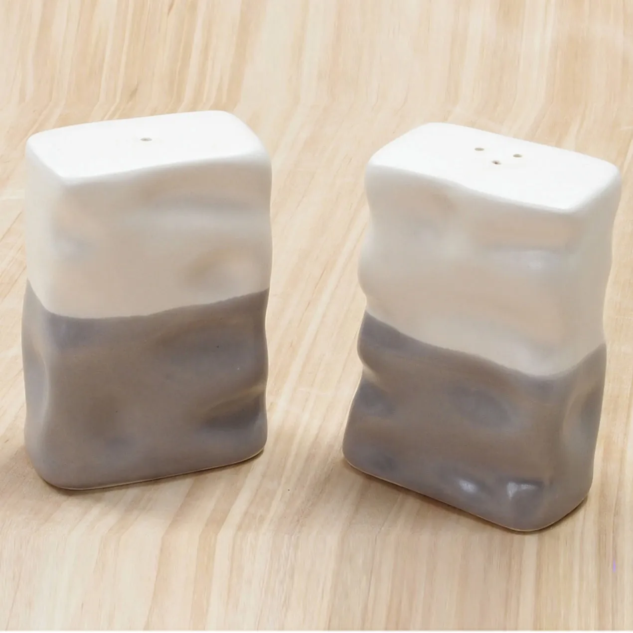 Rectangle Ripple Salt and Pepper Set