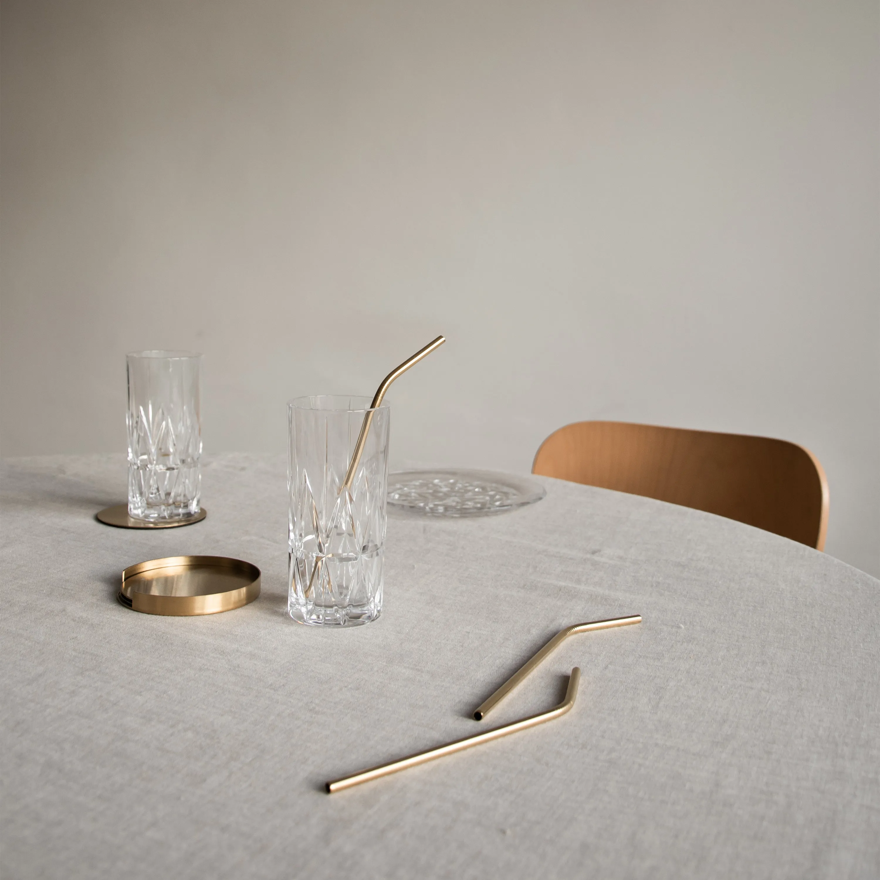 Set of 8 Peak Straws with Cleaning Brush