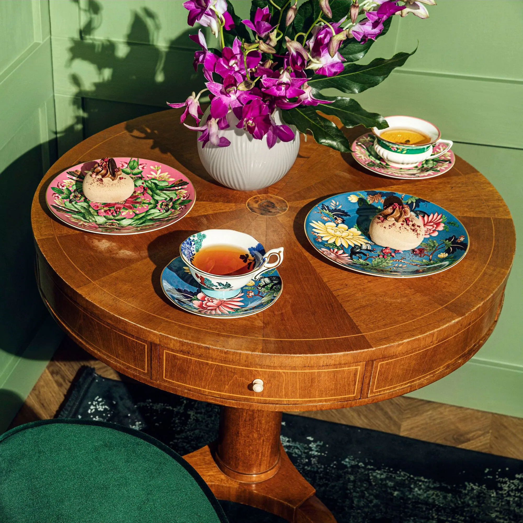 Wonderlust Pink Lotus Coupe Plate