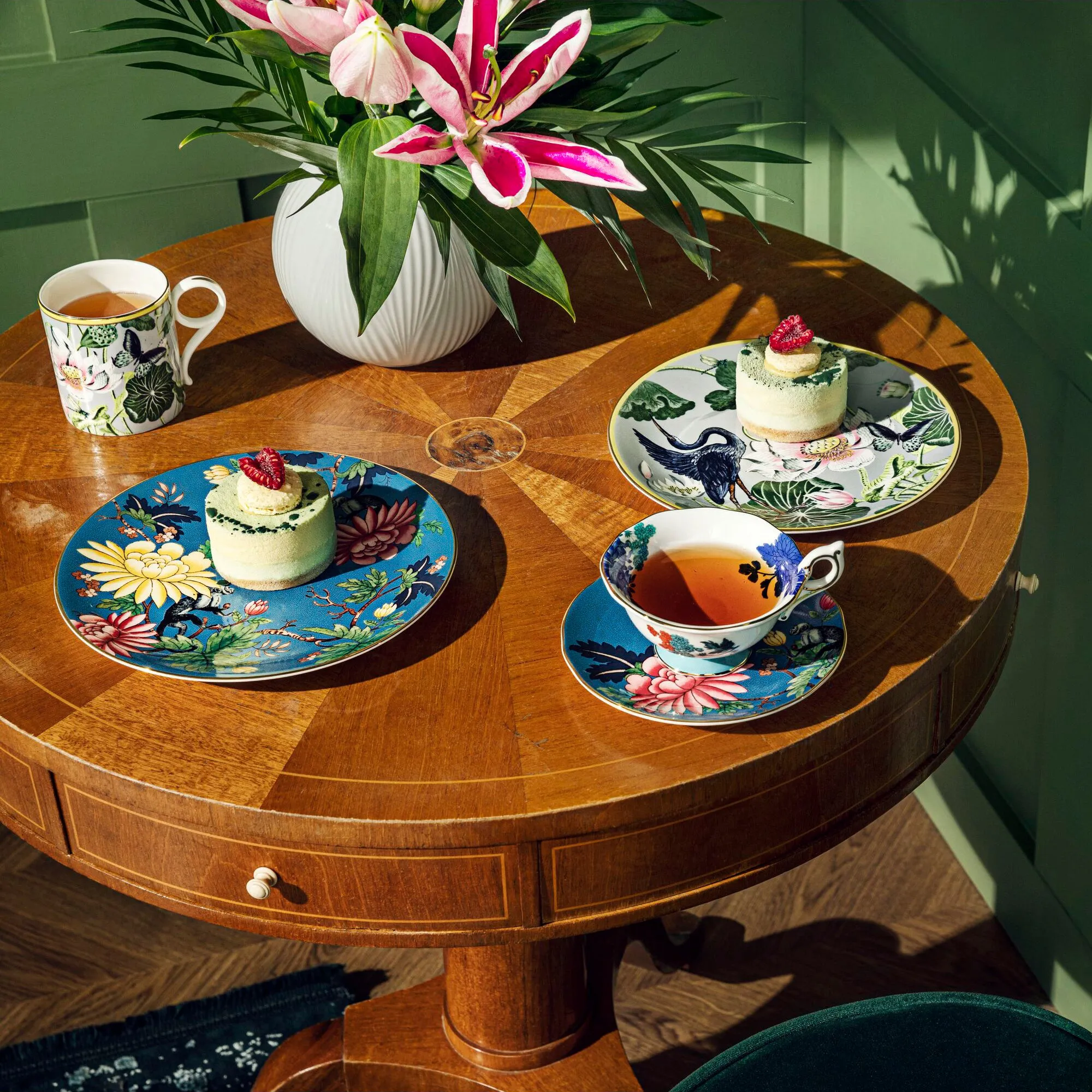 Wonderlust Waterlily Coupe Plate